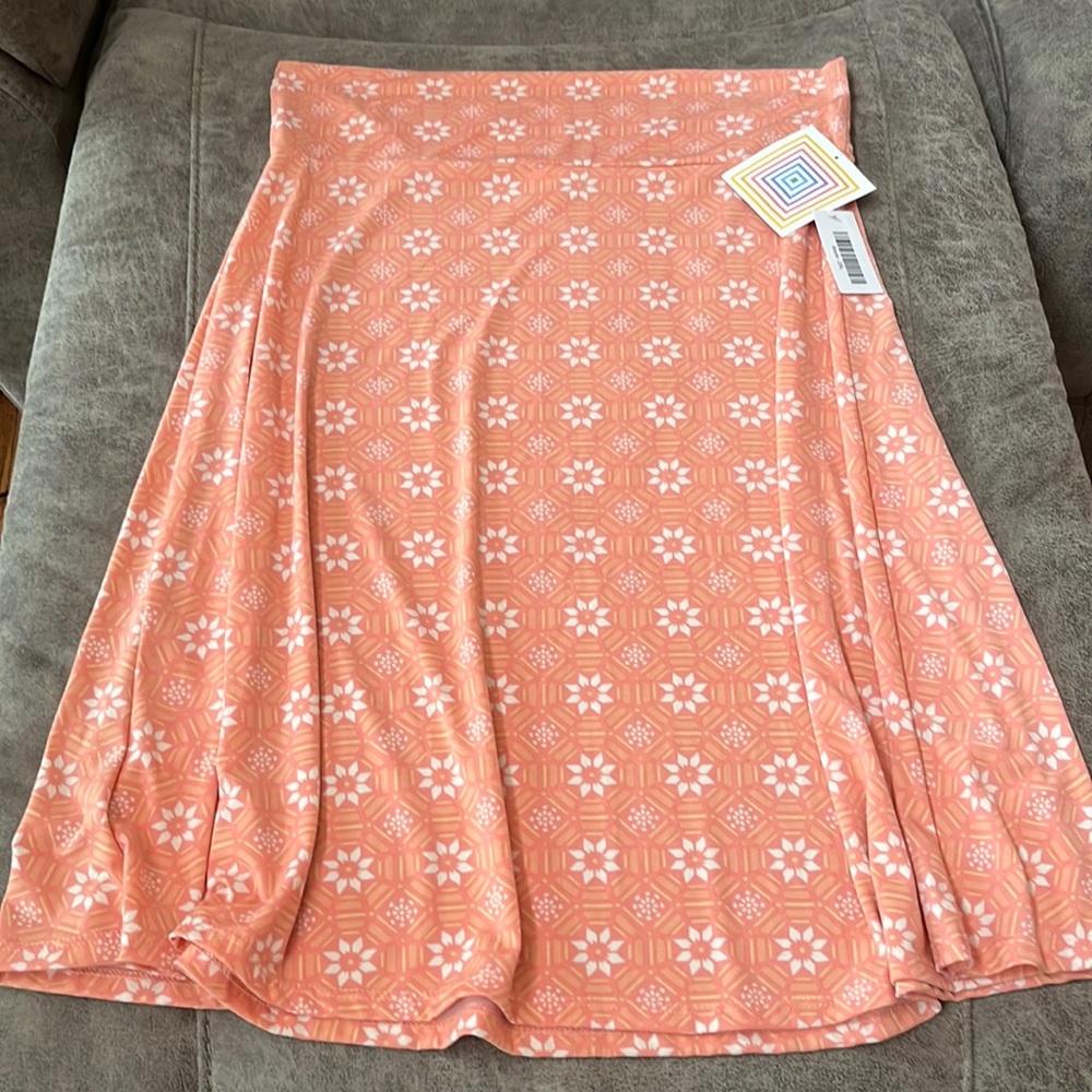 NWT LuLaRoe Azure Skirt Size: 2 X-Large